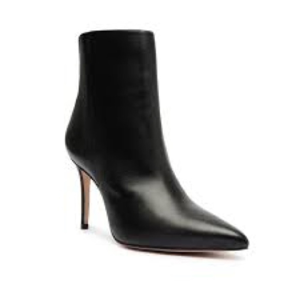 SCHUTZ MIKKI LEATHER BOOTIE, BLACK, SIZE 8.5